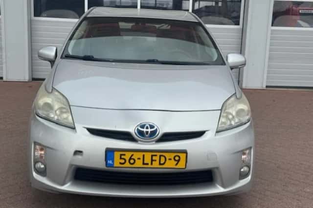 Toyota Prius (2010) thumbnail 5