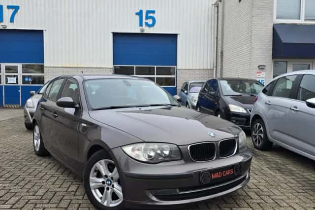 BMW 1-Serie (2007) thumbnail 2