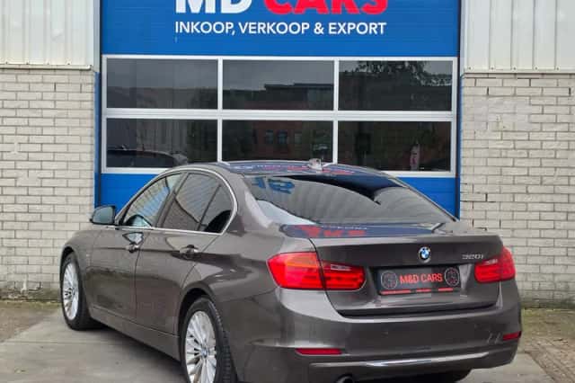 BMW 3-Serie (2012) thumbnail 6