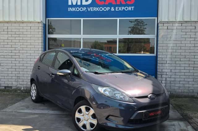 Ford Fiesta (2011) thumbnail 3