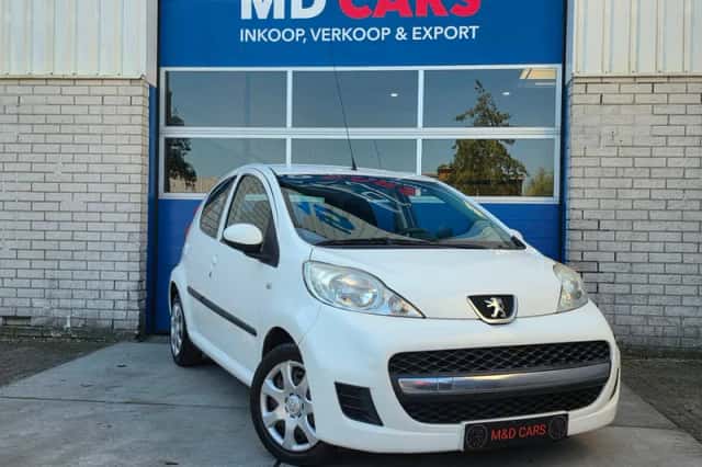 Peugeot 107 (2010) thumbnail 3