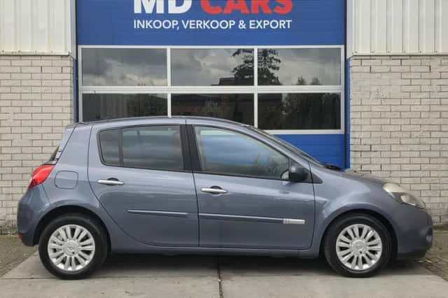 Renault Clio (2012) thumbnail 4