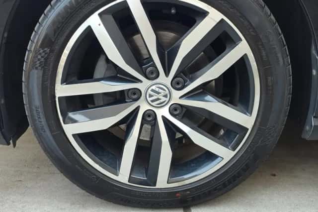 Volkswagen Golf (2019) thumbnail 5