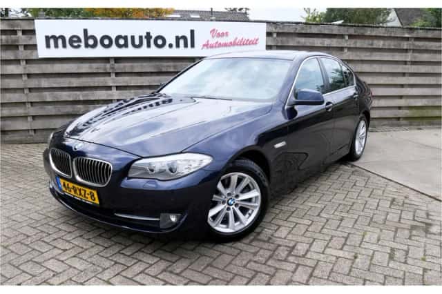 BMW 5-Serie (2011) thumbnail 1