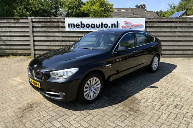 BMW 5-Serie (2012) thumbnail 1