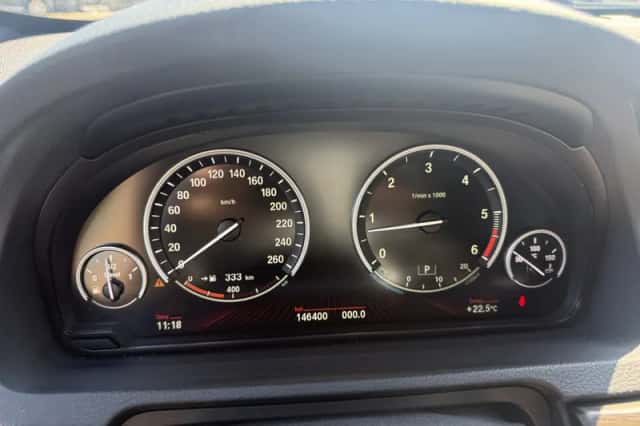 BMW 5-Serie (2012) thumbnail 3