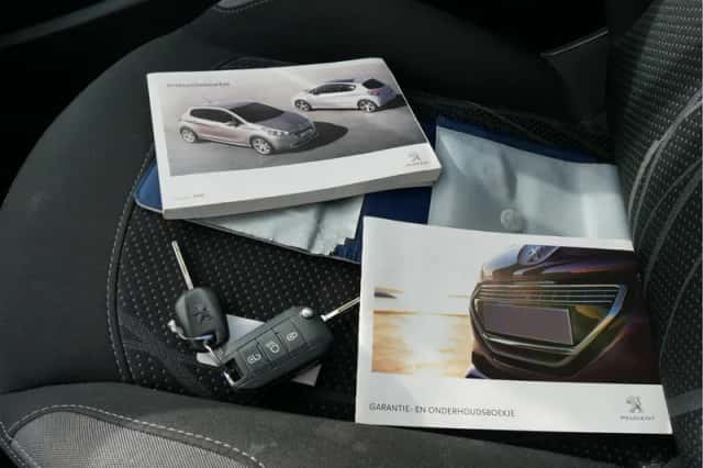 Peugeot 208 (2013) thumbnail 5