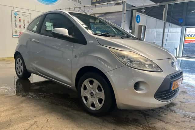 Ford Ka (2010) thumbnail 2
