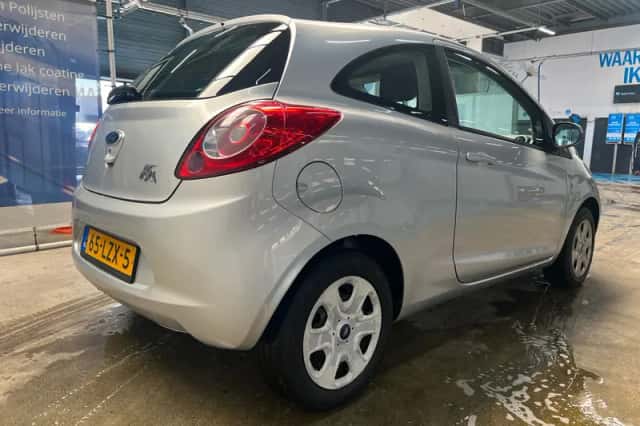 Ford Ka (2010) thumbnail 3