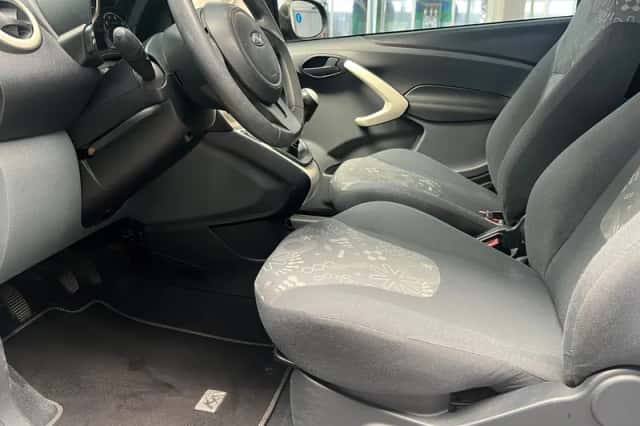 Ford Ka (2010) thumbnail 6