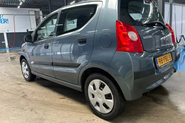 Suzuki Alto (2011) thumbnail 4