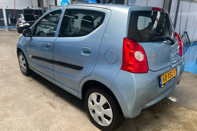 Suzuki Alto (2011) thumbnail 4