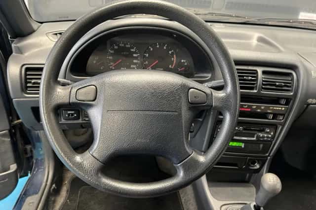 Suzuki Swift (1998) thumbnail 6