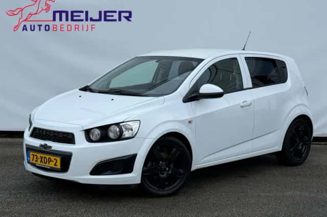 Chevrolet Aveo (2012) thumbnail 2
