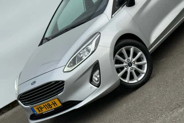 Ford Fiesta (2019) thumbnail 3