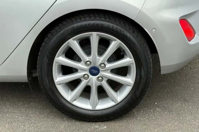 Ford Fiesta (2019) thumbnail 4