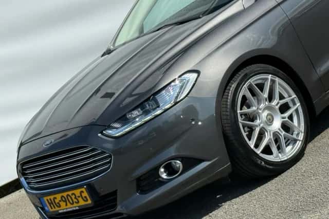 Ford Mondeo (2015) thumbnail 6
