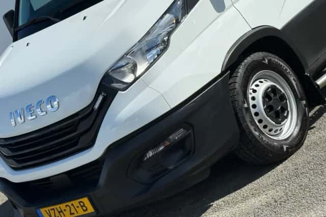 Iveco Daily (2022) thumbnail 4