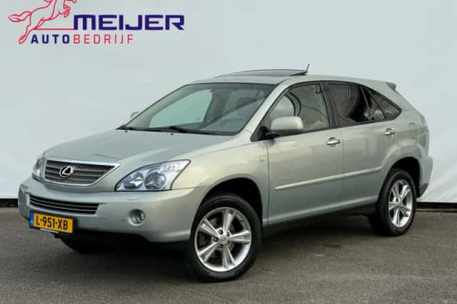 Lexus RX (2009) thumbnail 2