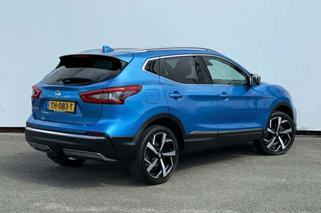 Nissan Qashqai (2018) thumbnail 3