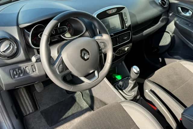 Renault Clio (2019) thumbnail 6