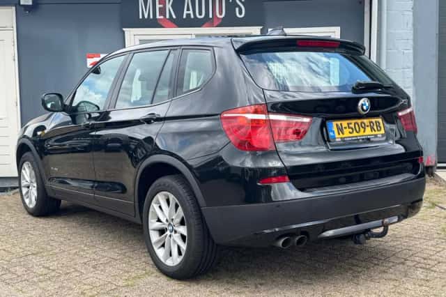 BMW X3 (2011) thumbnail 6