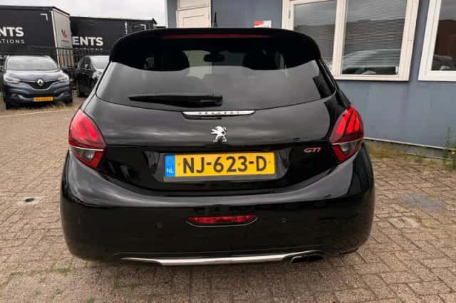 Peugeot 208 (2017) thumbnail 3