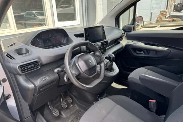 Peugeot Partner (2019) thumbnail 3
