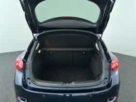 Mazda 3 (2018) thumbnail 24