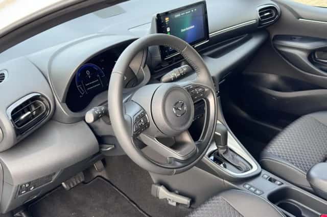 Mazda 2 Hybrid (2025) thumbnail 9