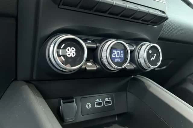 Mitsubishi Colt (2025) thumbnail 21