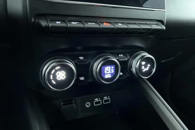 Mitsubishi Colt (2024) thumbnail 21