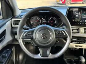 Suzuki Swift (2025) thumbnail 12