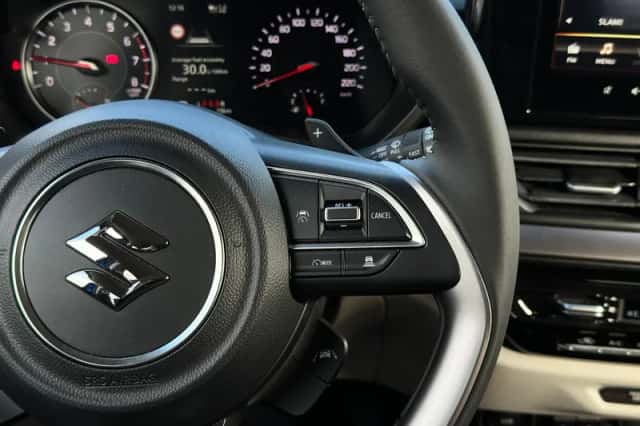 Suzuki Swift (2025) thumbnail 14