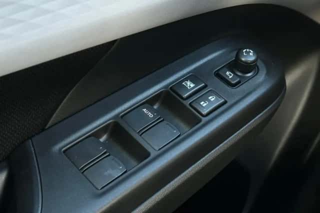 Suzuki Swift (2025) thumbnail 21