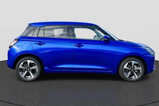 Suzuki Swift (2025) thumbnail 4