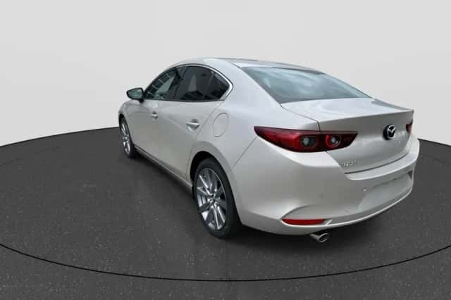 Mazda 3 (2026) thumbnail 3