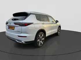 Mitsubishi Outlander (2025) thumbnail 5