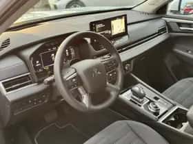 Mitsubishi Outlander (2025) thumbnail 10
