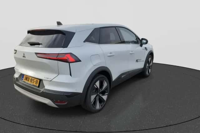 Mitsubishi Grandis (2025) thumbnail 5