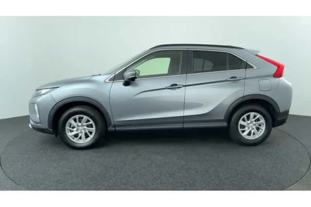 Mitsubishi Eclipse Cross (2018) thumbnail 2