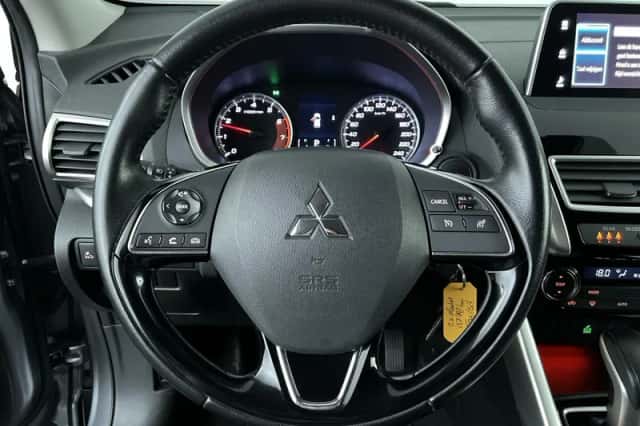 Mitsubishi Eclipse Cross (2018) thumbnail 14