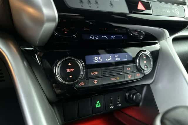 Mitsubishi Eclipse Cross (2018) thumbnail 20