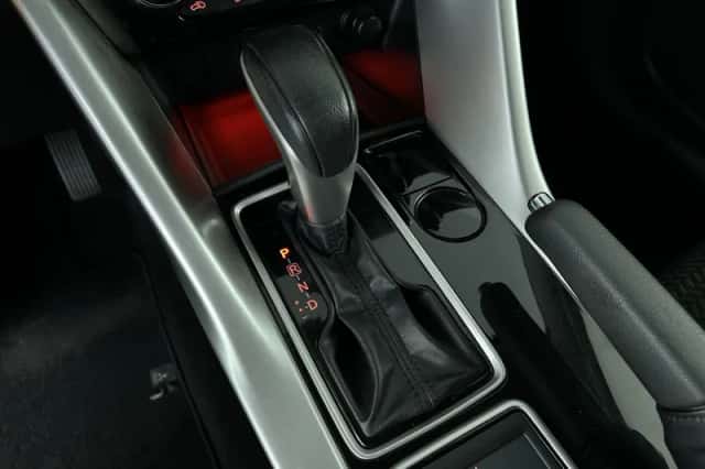Mitsubishi Eclipse Cross (2018) thumbnail 21