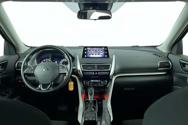 Mitsubishi Eclipse Cross (2018) thumbnail 24
