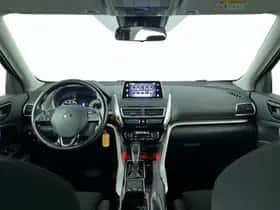 Mitsubishi Eclipse Cross (2018) thumbnail 24