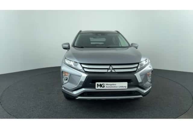 Mitsubishi Eclipse Cross (2018) thumbnail 8