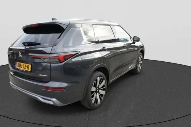 Mitsubishi Outlander (2026) thumbnail 5