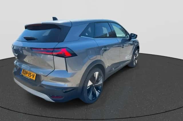Mitsubishi Grandis (2026) thumbnail 5