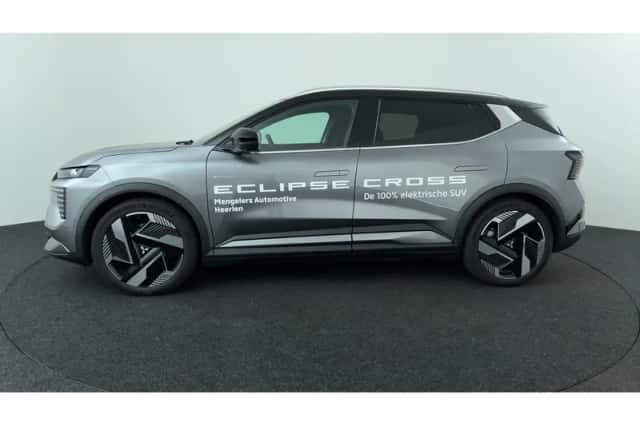 Mitsubishi Eclipse Cross (2025) thumbnail 2